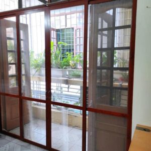Cửa lưới chống muỗi dạng lùa ray đôi
